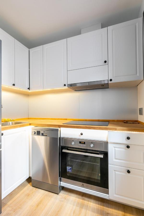 H-A Aparthotel Hotel Quo Madrid Bagian luar foto